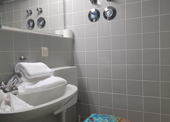 Andreas-Dirks-Straße 8 Haus Metropol Wohnung 302 im 12. Stock  (AD8-302)