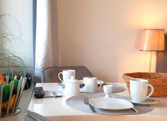 Andreas-Dirks-Straße 8 Haus Metropol Wohnung 302 im 12. Stock  (AD8-302)