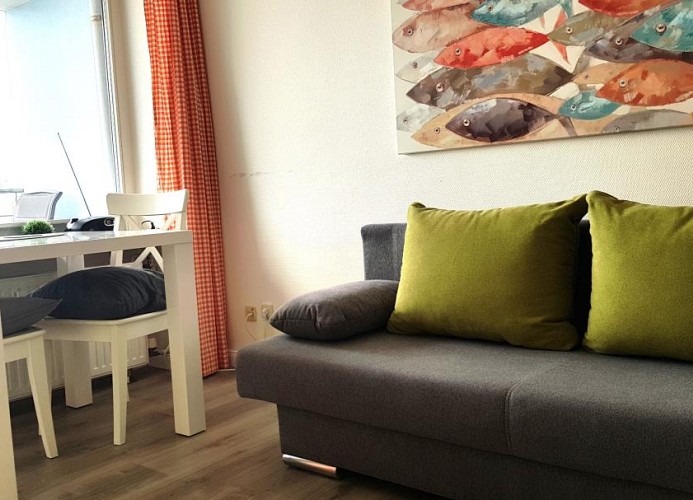 Andreas-Dirks-Straße 8 Haus Metropol Wohnung 302 im 12. Stock  (AD8-302)
