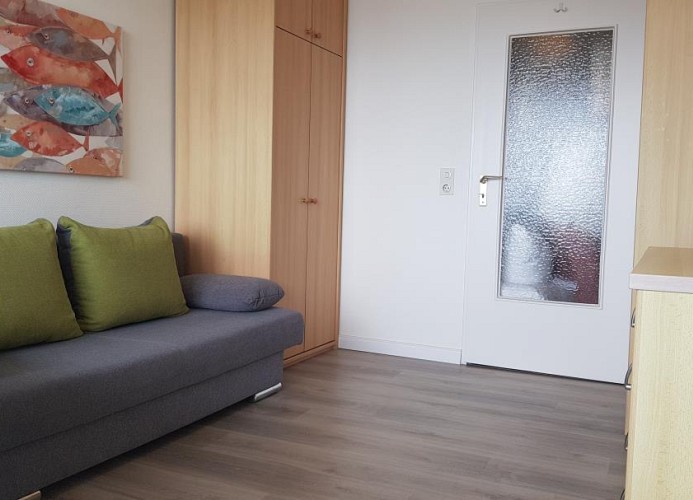Andreas-Dirks-Straße 8 Haus Metropol Wohnung 302 im 12. Stock  (AD8-302)