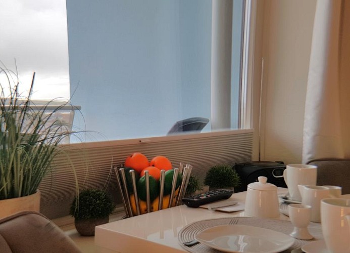 Andreas-Dirks-Straße 8 Haus Metropol Wohnung 302 im 12. Stock  (AD8-302)