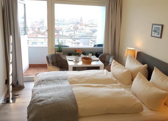 Andreas-Dirks-Straße 8 Haus Metropol Wohnung 302 im 12. Stock  (AD8-302)